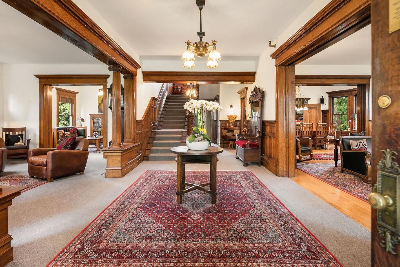 Seattle Gaslight Inn エクステリア 写真