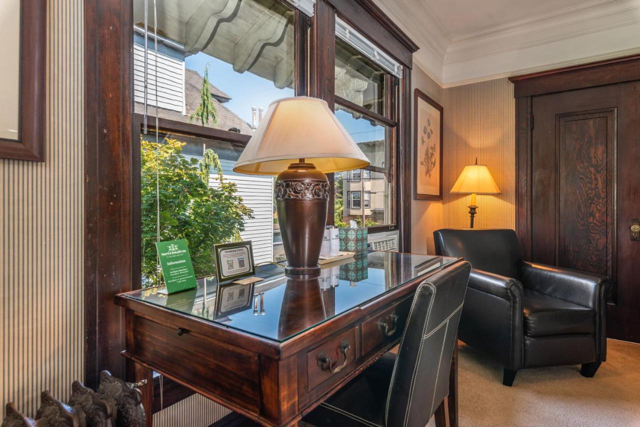 Seattle Gaslight Inn エクステリア 写真
