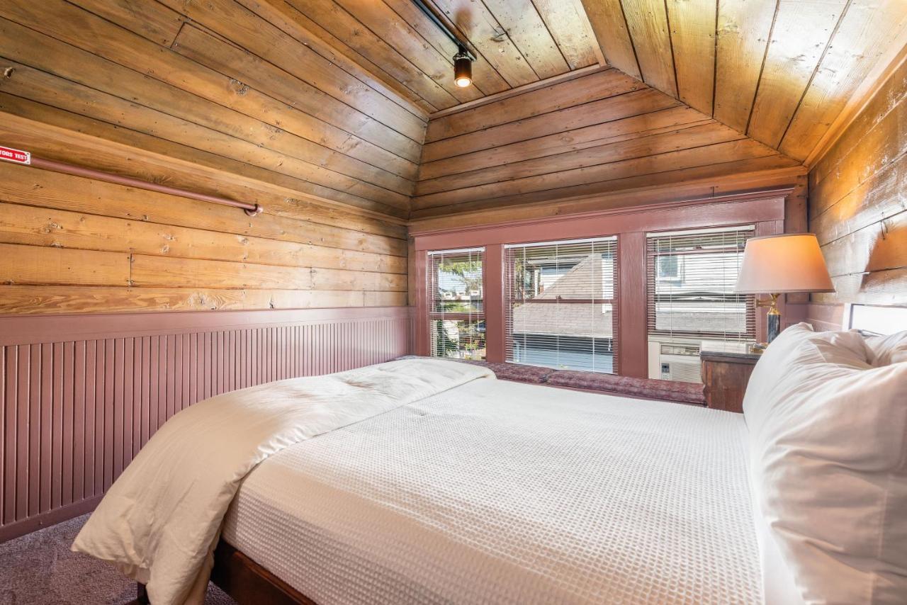 Seattle Gaslight Inn エクステリア 写真